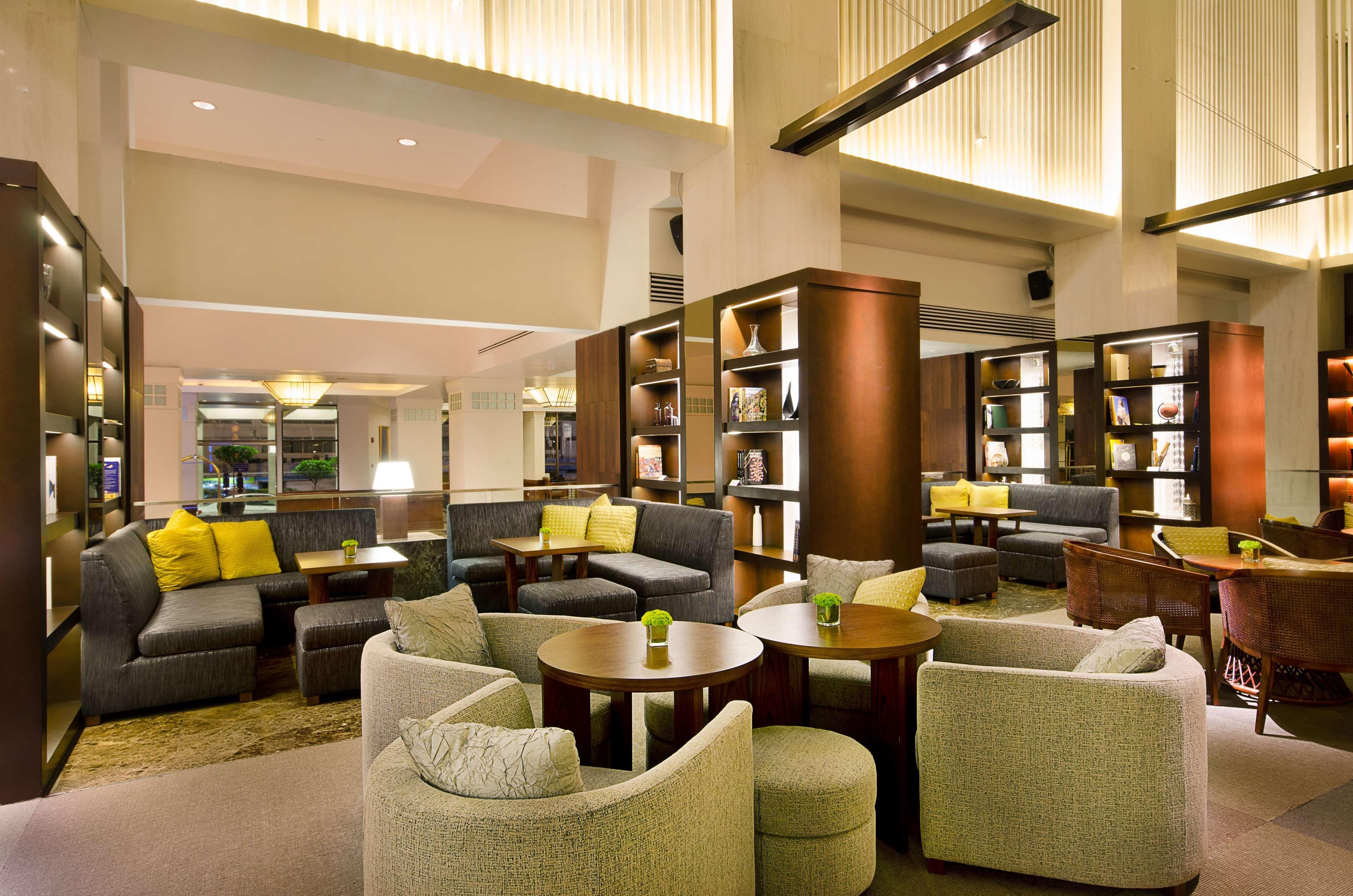 Hyatt Regency Kinabalu Ξενοδοχείο Κότα Κιναμπαλού Εξωτερικό φωτογραφία The lobby of the hotel